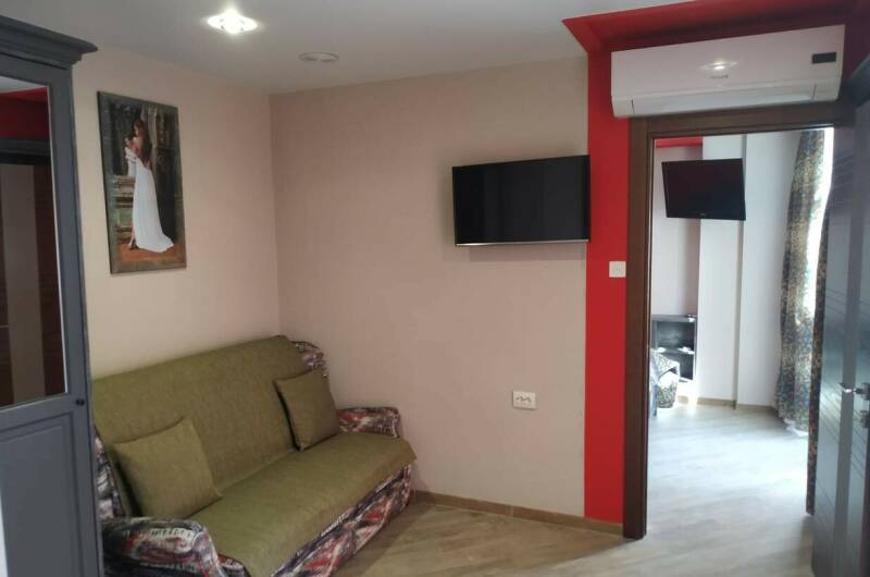 Номер «Бунгало» 2 комнаты (барбекю, кухня, двор)