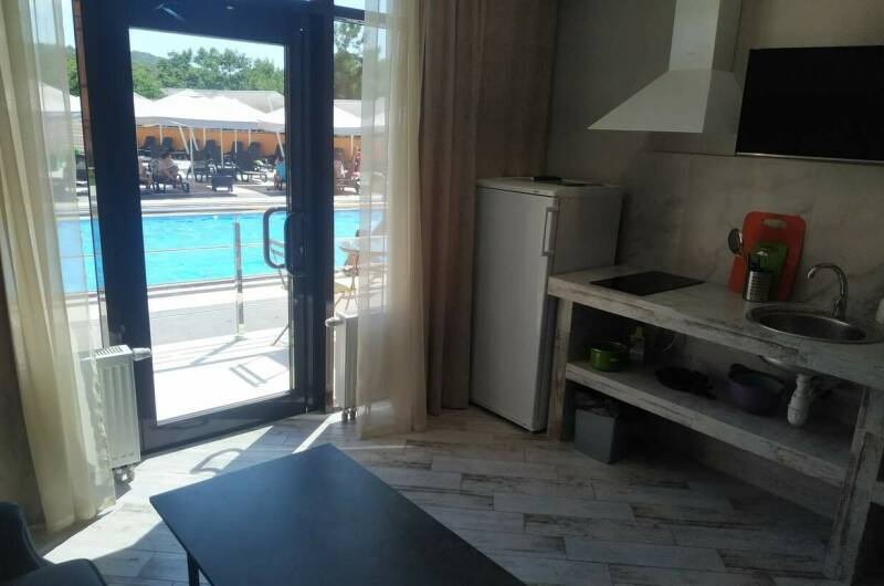 «Студио» с выходом к бассейну