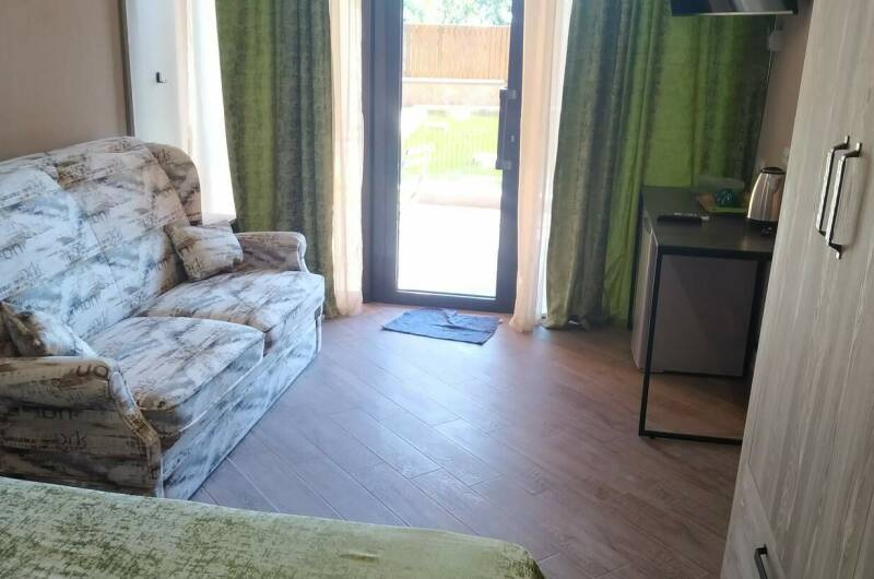 Семейный с прямым выходом к бассейну