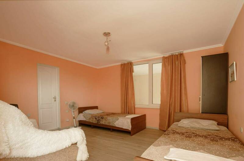 Стандартный трехместный с балконом (Вид на Море)