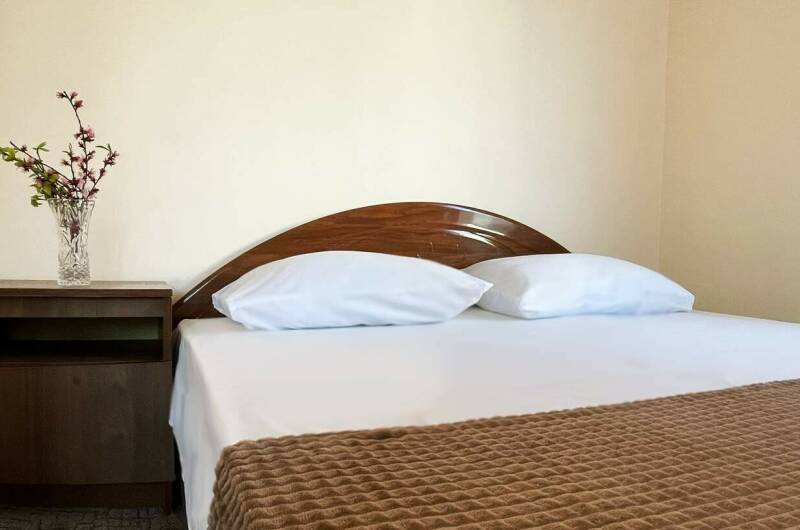 Трехместный номер с балконом