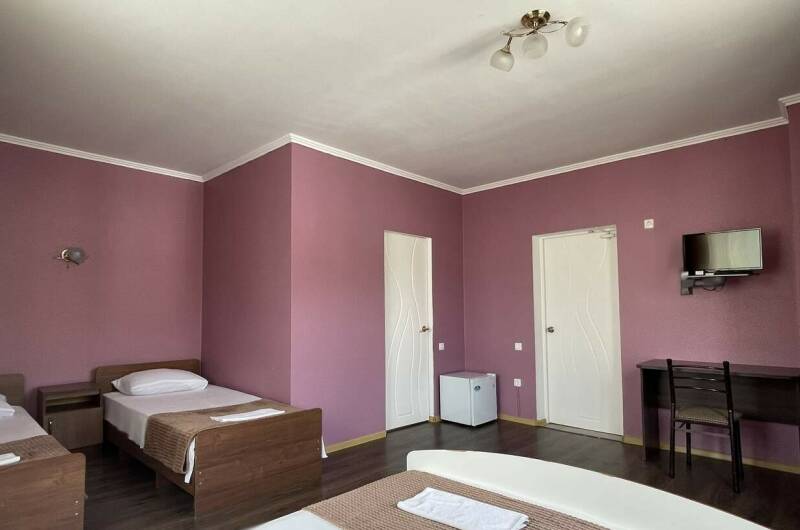 Четырехместный номер с балконом