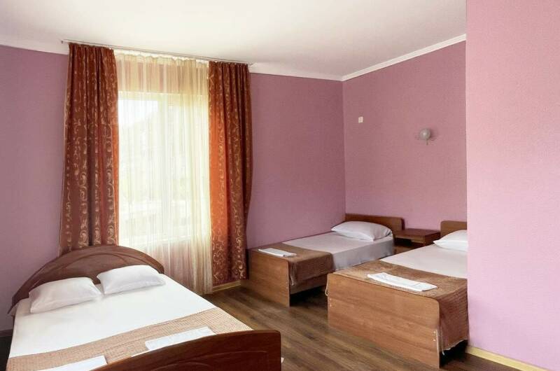 Четырехместный номер с балконом