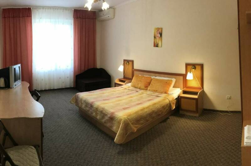 Трехместный «Стандарт» без балкона, 5 эт