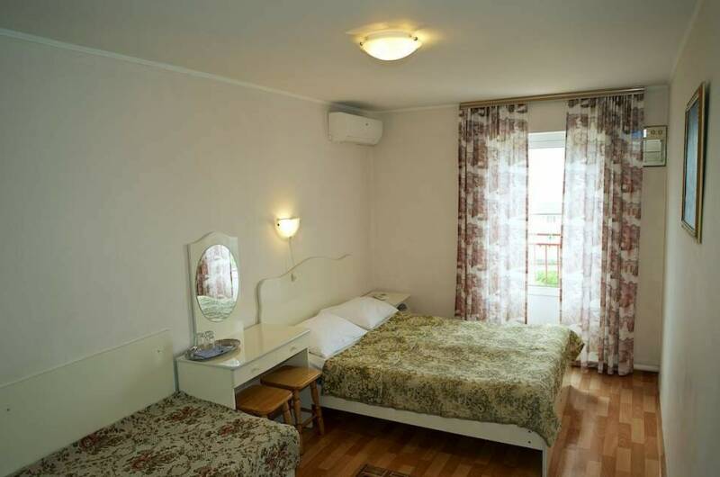 Номер «Стандартный» 3-х местный с балконом