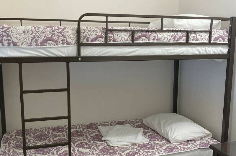 Двухкомнатный номер с выходом на общую веранду