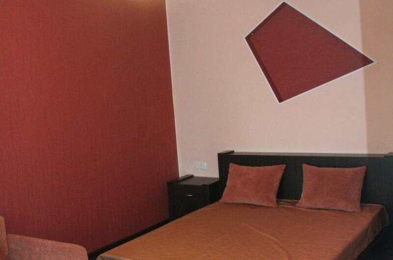 № 2 Четырехместная комната (2−4 человека)