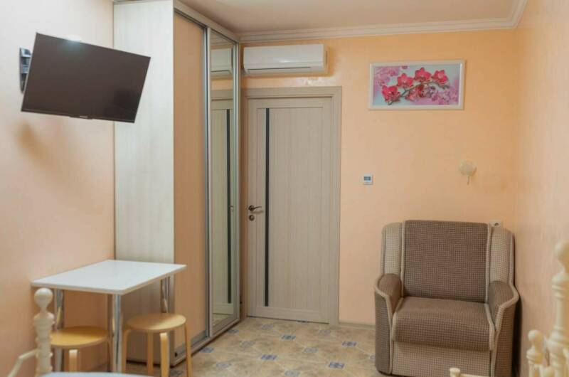 «Superior Garden Room»