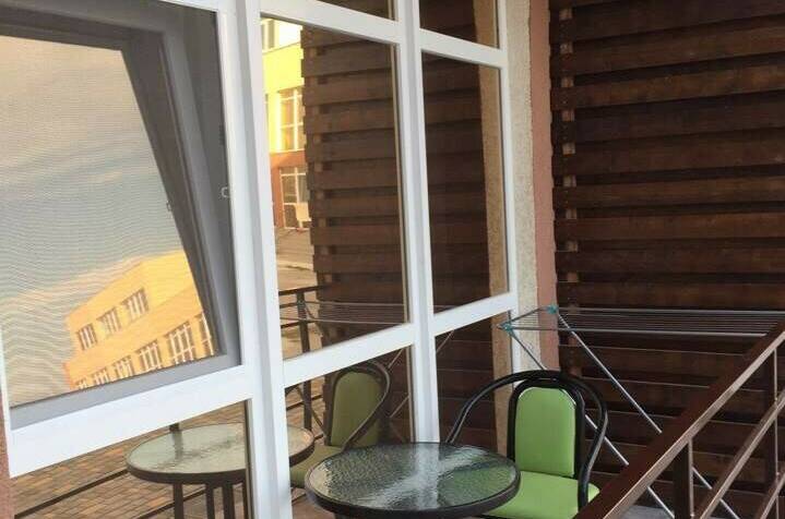 Полулюкс Студия с балконом и мини кухней, 2 этаж