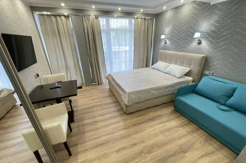 Полулюкс Студия с балконом и мини кухней, 2 этаж