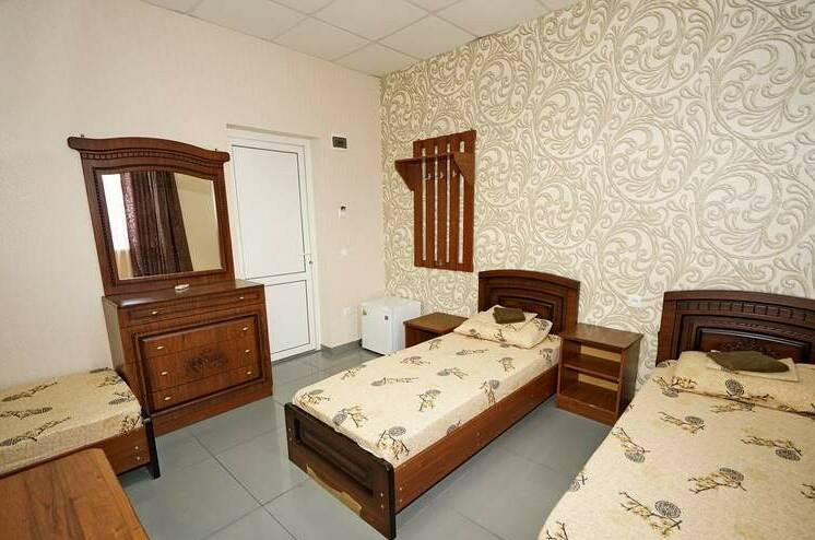 Трёхместный номер «стандарт» без балкона