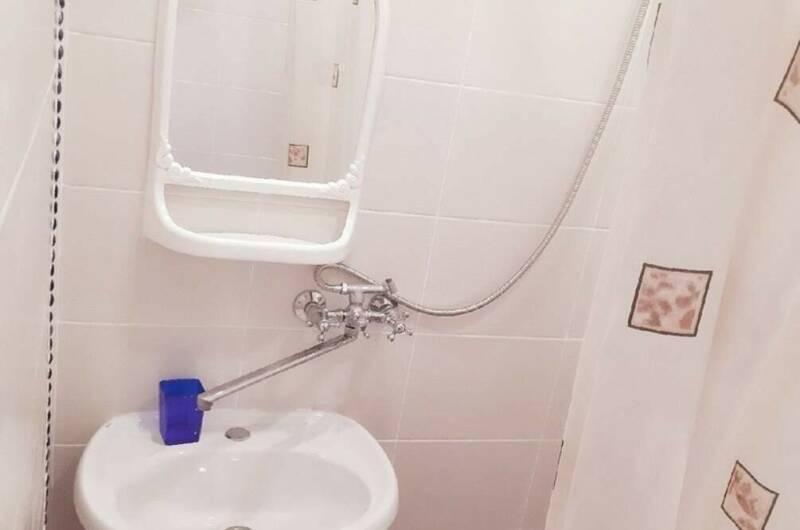 Трёхместный номер улучшенный № 6