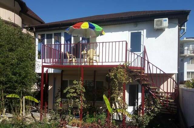 Номер на втором этаже домика