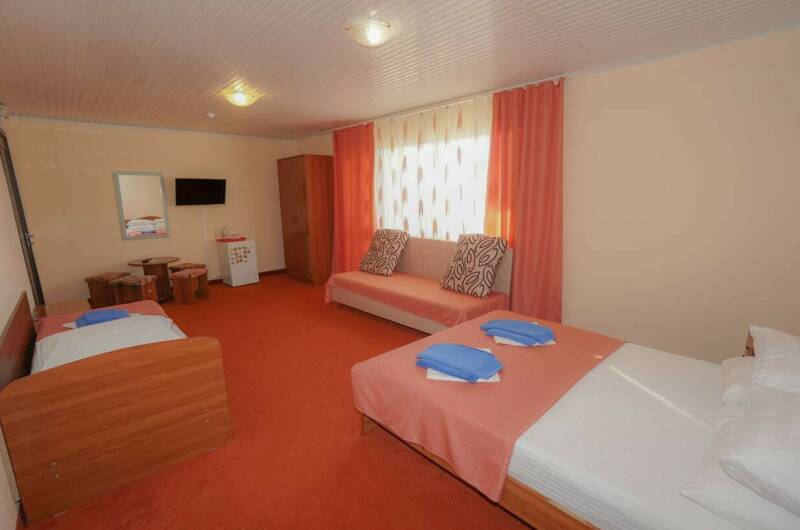 Стандартный 3-х местный номер с балконом Корпус1,2