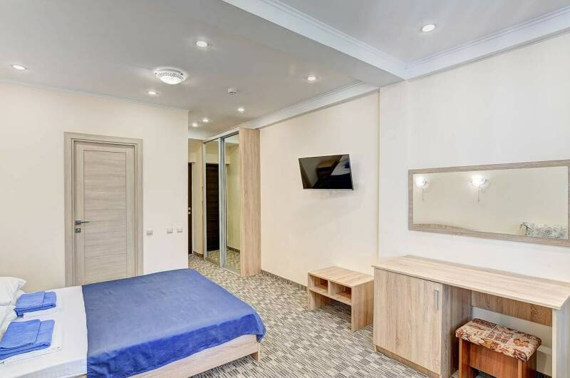 Стандартный 3-х местный номер с балконом Корпус1,2