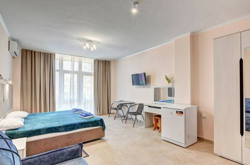 Стандартный 3-х местный с балконом Корпус 8