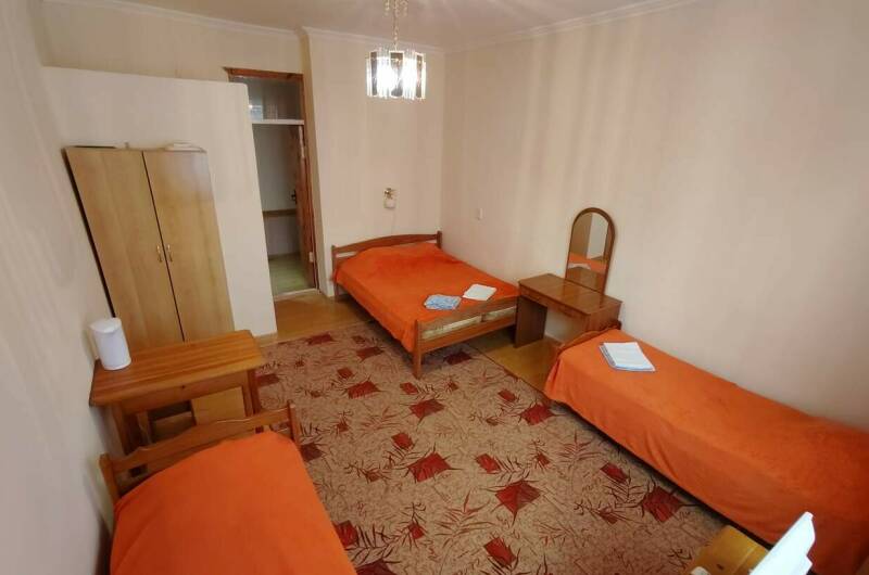 4-х местный «Стандарт» 3й или 4й этаж 89й эллинг