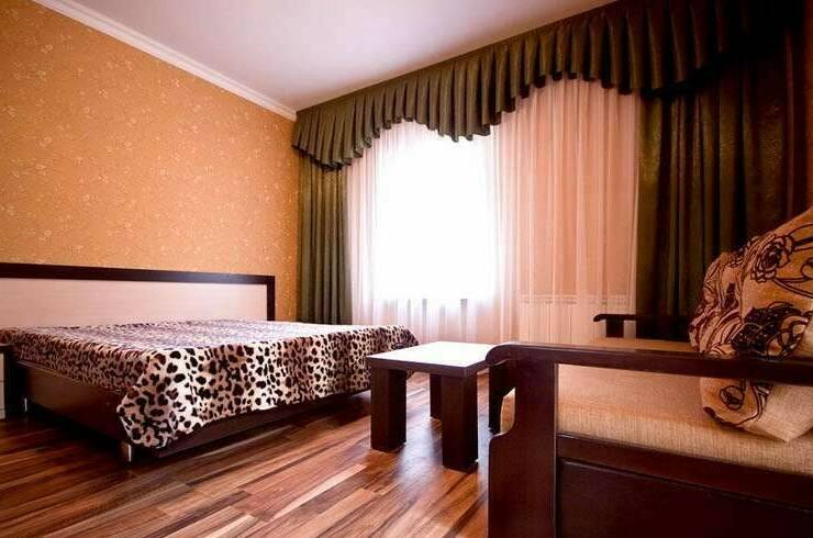 2−4 местный «Полулюкс»