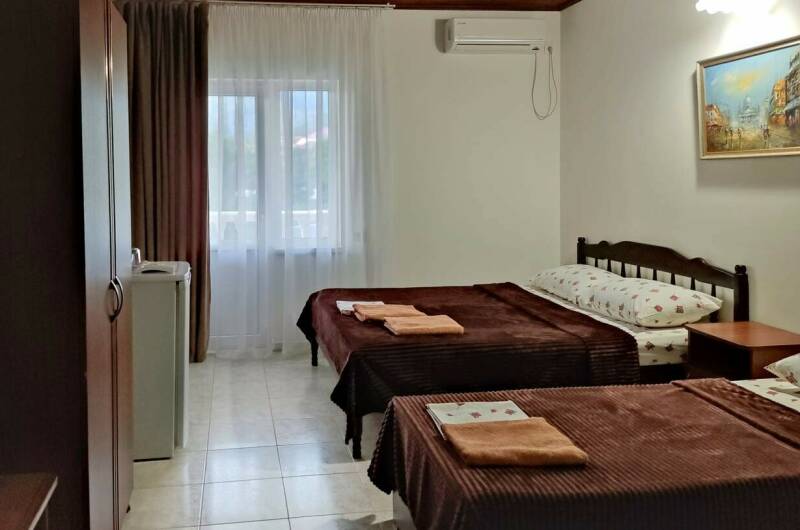 Трехместный с балконом