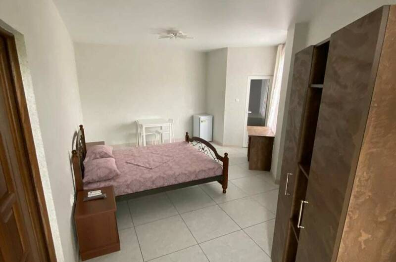 Двухкомнатный с 2 санузла на первой линии Учкуевки