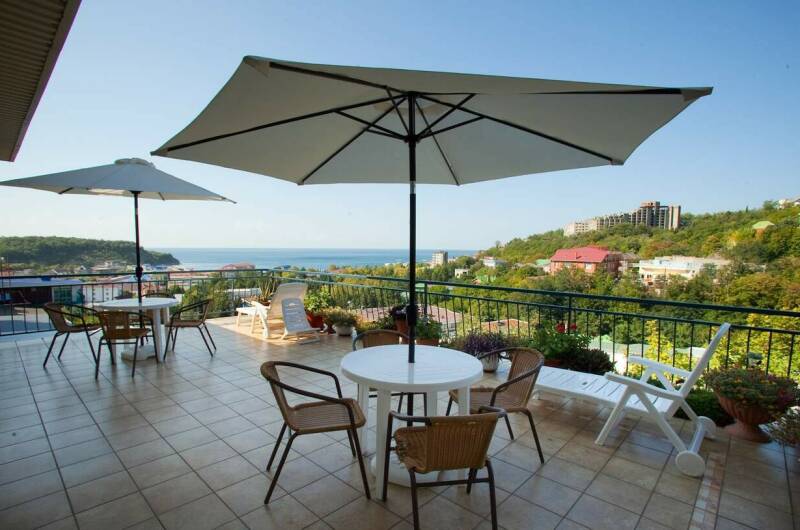 Номер двухместный с дополнительным местом, терраса