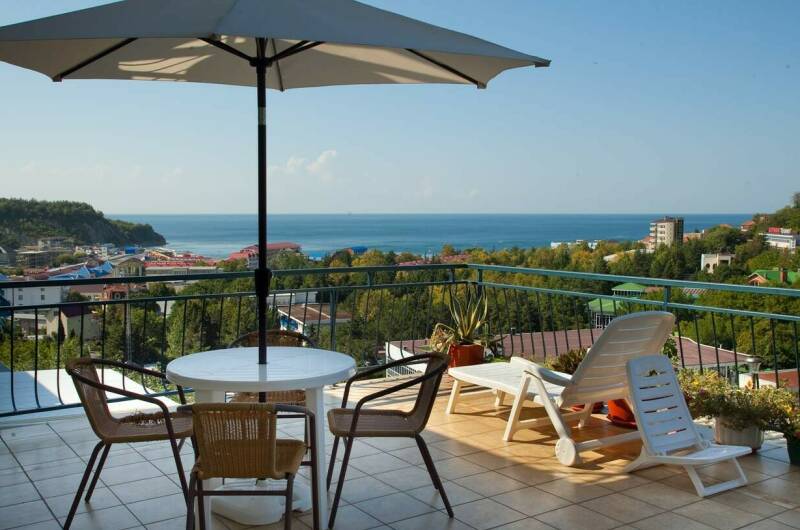 Номер двухместный с дополнительным местом, терраса