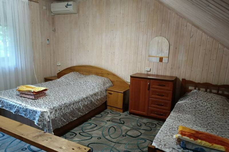 Номер «Семейный люкс с балконом »