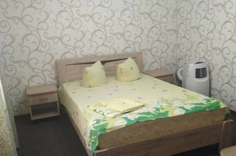 Семейный двухкомнатный номер на 5человек с кухней