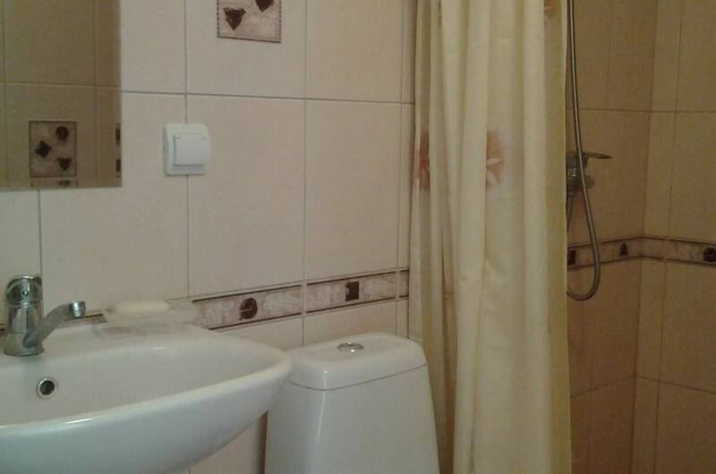 Трёхместный с балконом и кухней