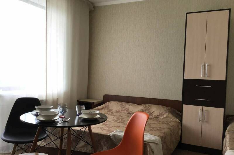 Трёхместный с балконом и кухней