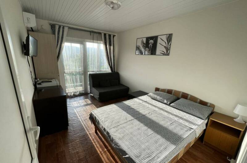 «Luxe 4» — Номер для 2−5 человек