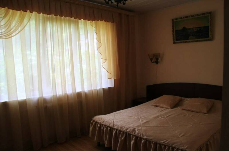 3-х местный с удобствами на два номера