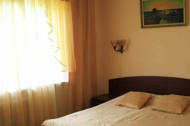 3-х местный с удобствами на два номера