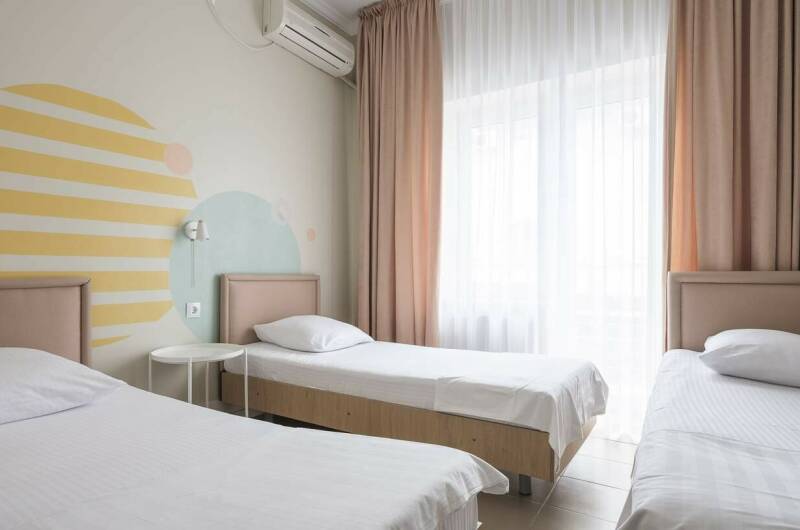 Классический трехместный с балконом