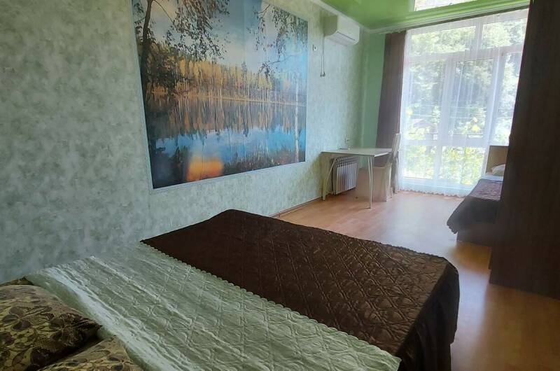 Пятиместный двухкомнатный люкс