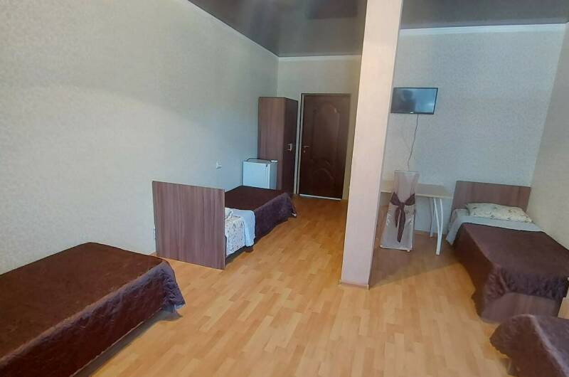 Стандартный четырёхместный номер