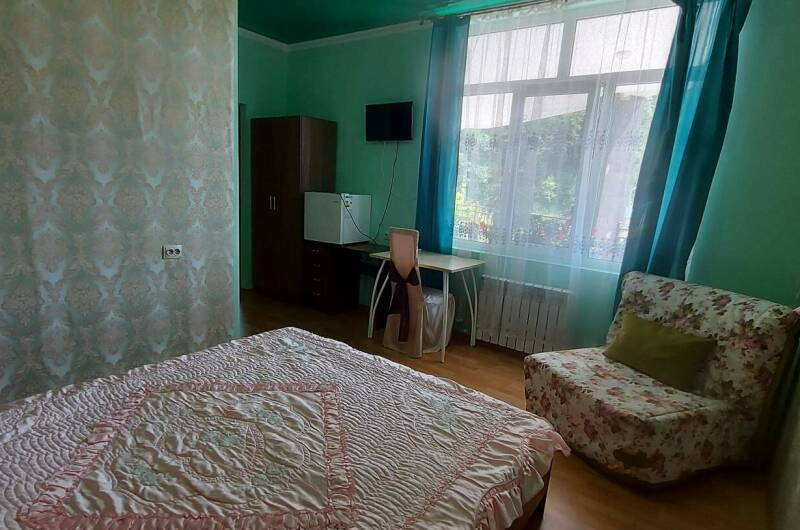 Стандартный двухместный номер с одной кроватью