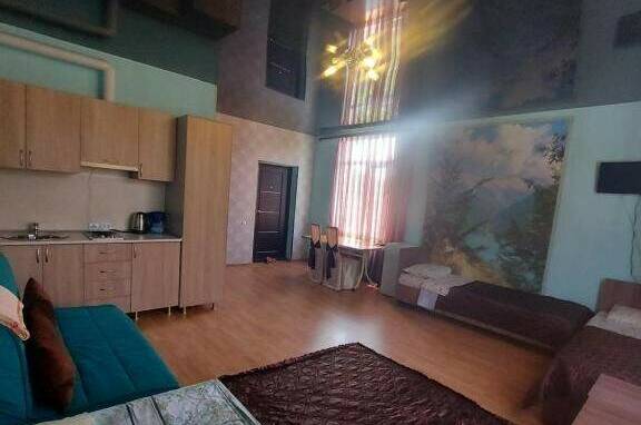 Шестиместный номер-студия