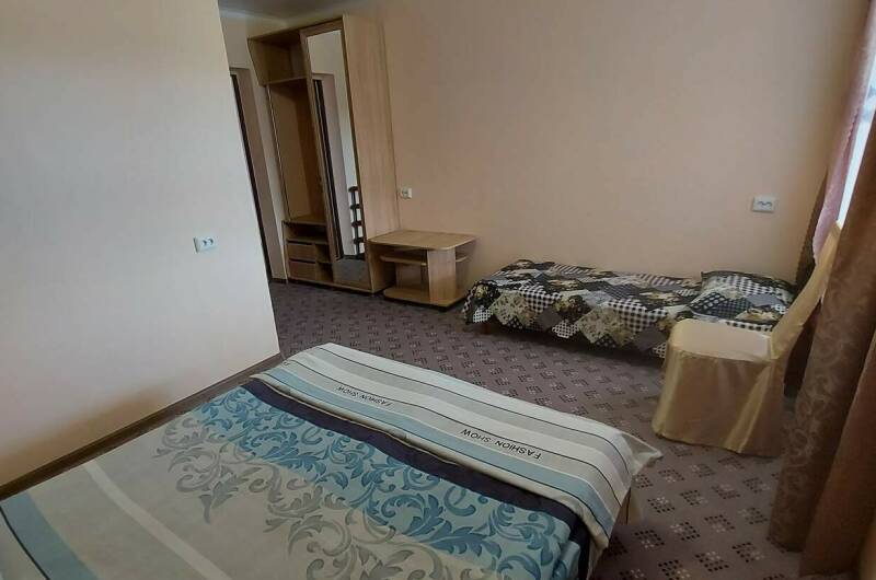 Классический трёхместный номер