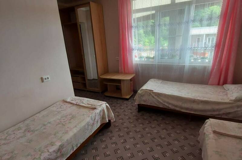 Классический трёхместный номер