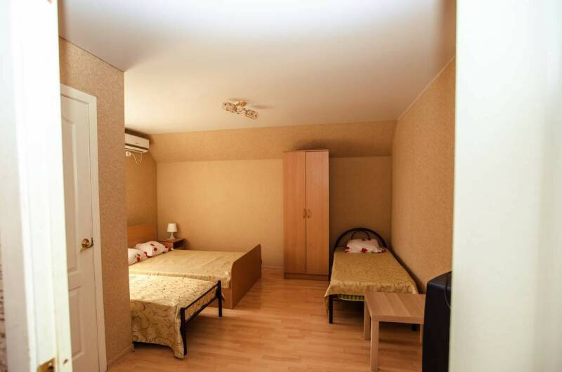 «Стандарт» 2−4 местный