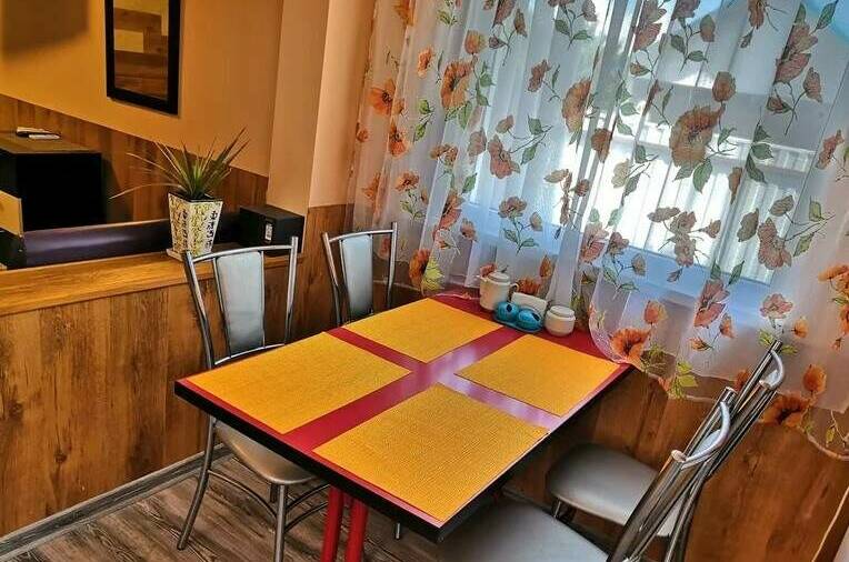 Домик № 1 на 4 спальных места с кухней и верандой