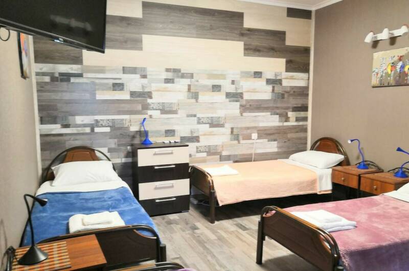 Домик № 2 на 4 спальных места с кухней и верандой