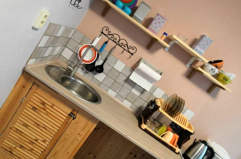 Домик № 2 на 4 спальных места с кухней и верандой