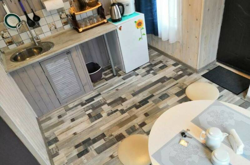 Домик № 4 на 4 спальных места с кухней и верандой