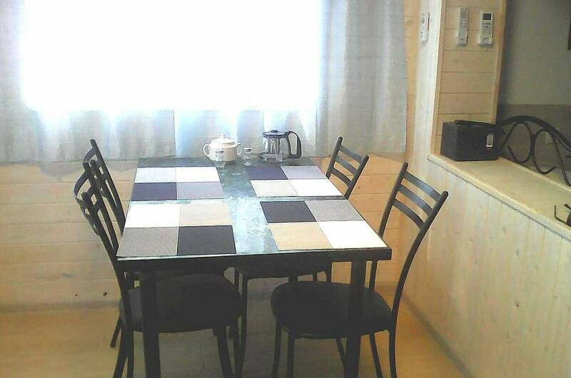 Домик № 6 на 4 спальных места с кухней и верандой