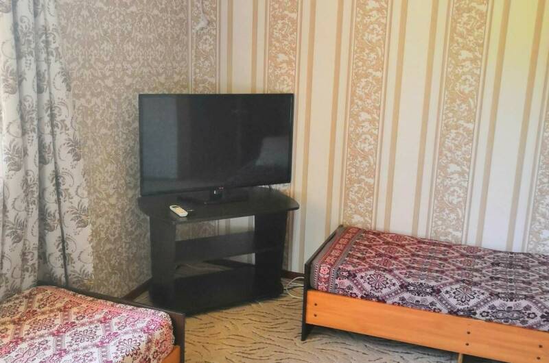 Номер 8-ми местный