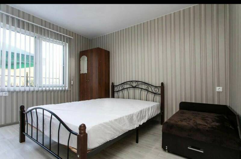 Трехместный номер с террасой