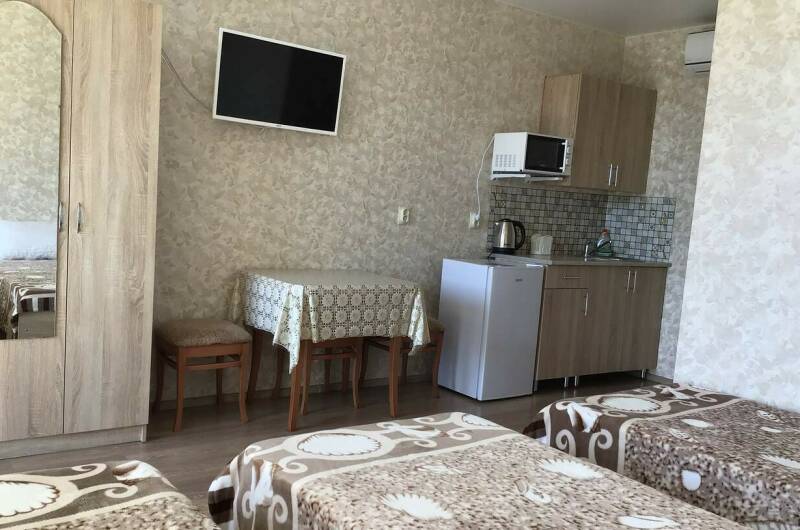 Трёхместный номер Студия