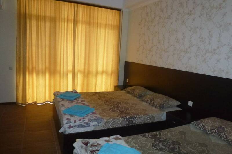 Трехместный номер c балконом